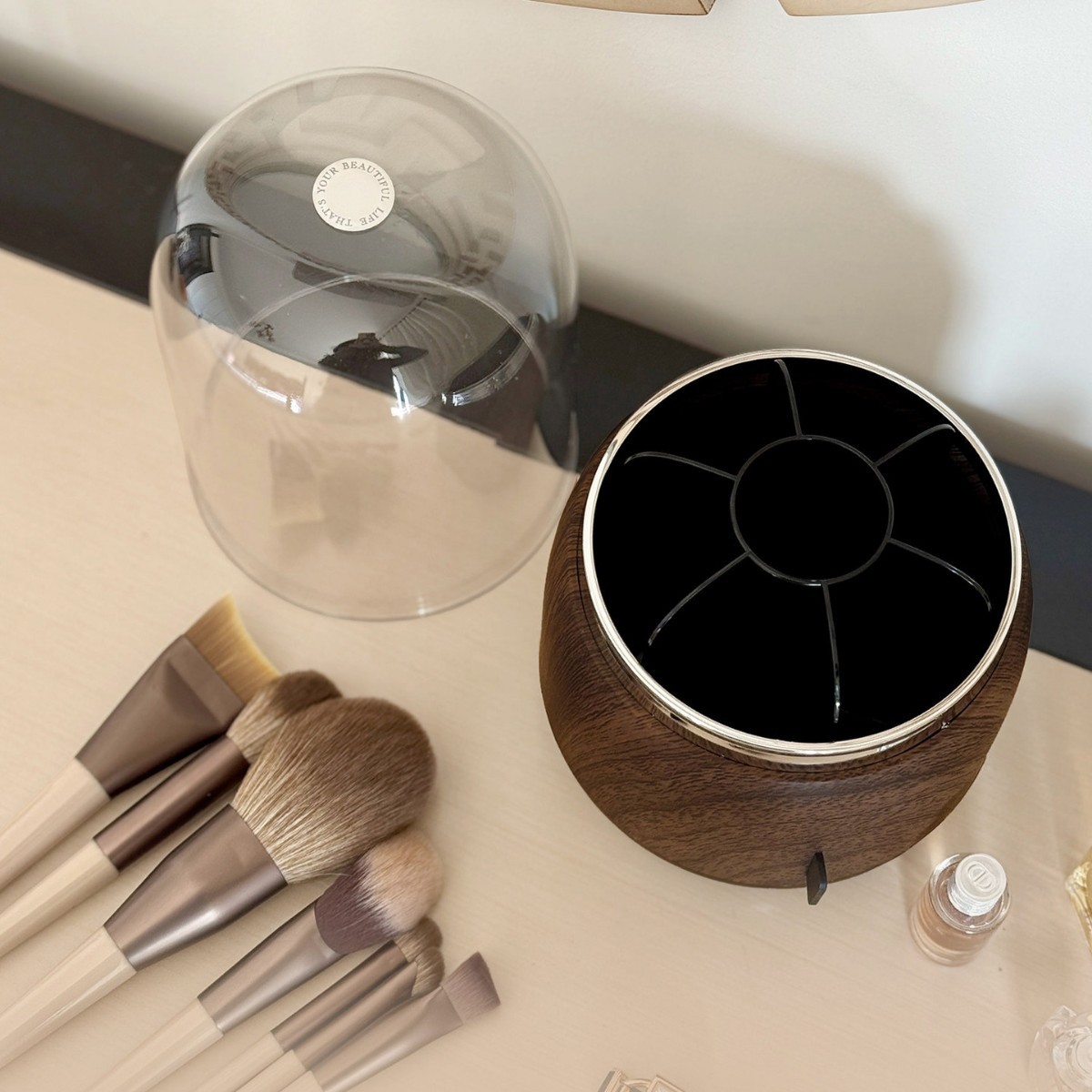 Hafif Lüks Makyaj Fırçası Tutu - Luxury Skincare And Makeup Brands incelemesi ve fiyatı